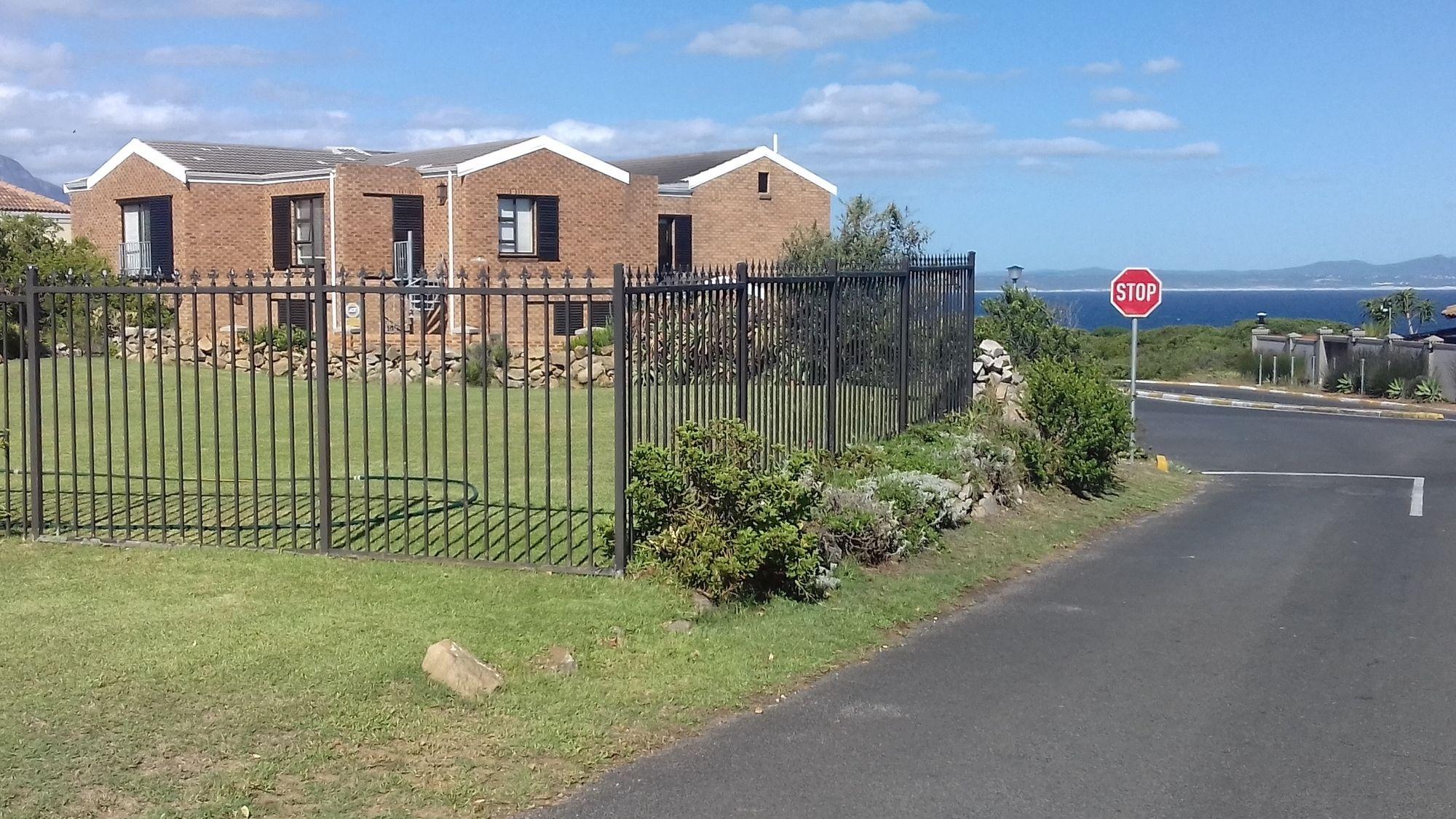 The Whale'S Tale Guesthouse Hermanus Eksteriør billede